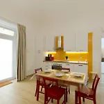 Langolo Azzurro Apartment